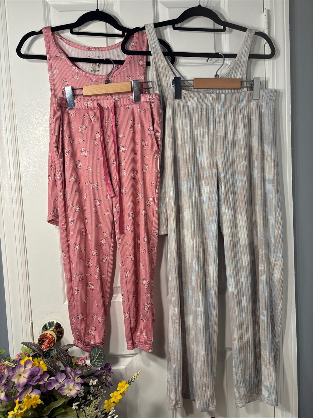 Women’s 2-Piece Lounge Pajama Sets Bundle Size M/L– Tahari & Nicole Miller